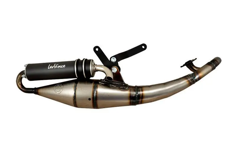 Tubo de escape Leovince TT Black Edition | Peugeot Ludix Blaster AC Imprescindible (Must-Have)