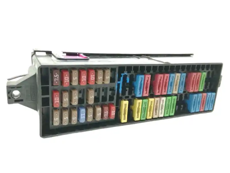 CAJA RELES / FUSIBLES Entrega Rápida