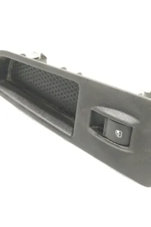 MANDO ELEVALUNAS DELANTERO DERECHO 735380448 Stock Limitado