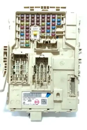 Oferta Limitada CAJA RELES / FUSIBLES 91950J9082