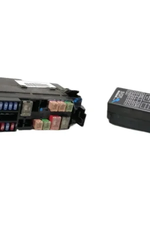 CAJA RELES / FUSIBLES 71545078 72545078 / 71543266 24381AU000 / 24382AU010 Oferta