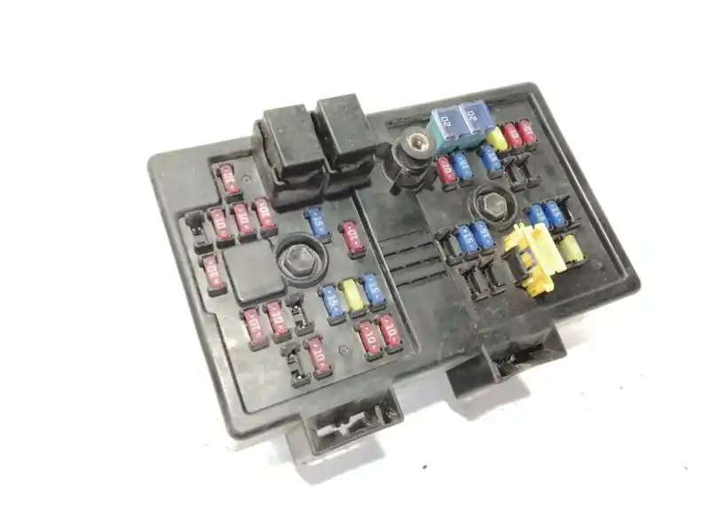CAJA RELES / FUSIBLES 9682108282 Súper Precio