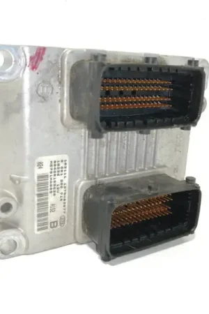 Alta Calidad CENTRALITA MOTOR UCE 0261206714 00468153620 ME731HA003