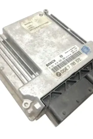 A Buen Precio CENTRALITA MOTOR UCE 0281010565