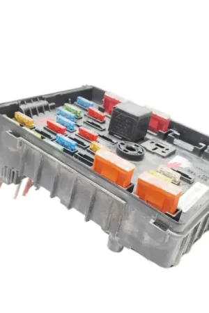 Venta Final CAJA RELES / FUSIBLES 3C0937125