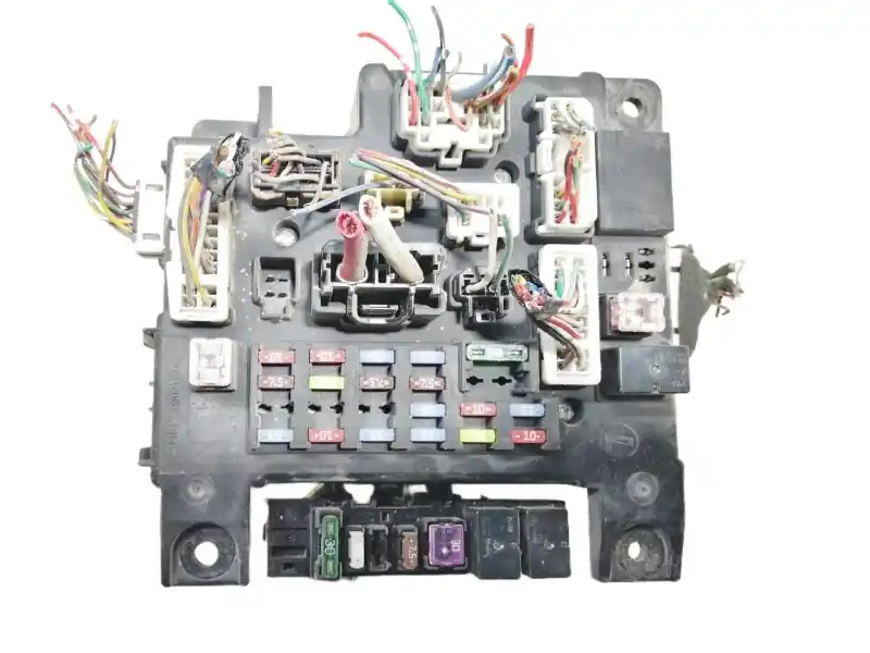Liquidación CAJA RELES / FUSIBLES 8637A821