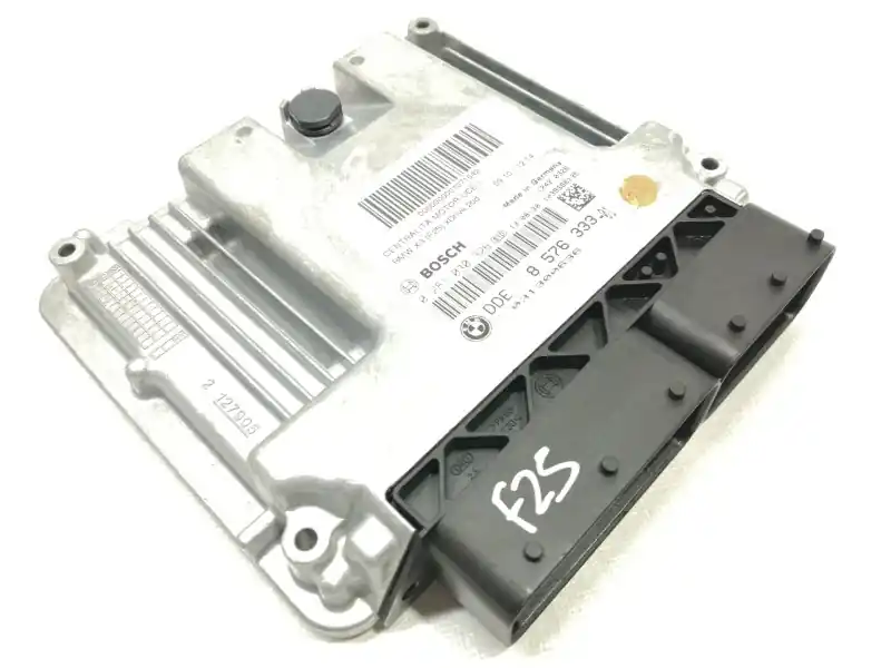 Descuento CENTRALITA MOTOR UCE 0281030326 1039S66135 / 031300636 857633301 / 8576333