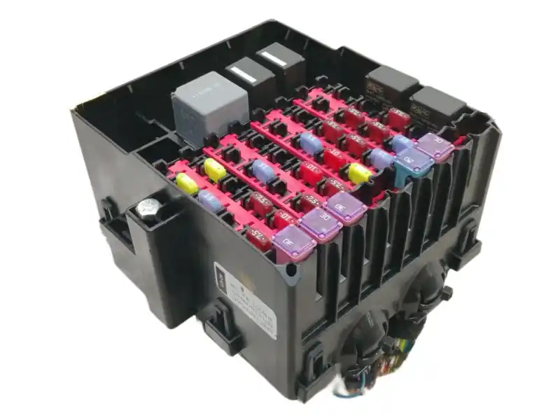 Compra Hoy CAJA RELES / FUSIBLES 8V5114A175AA BA6T14A005HAC EET1E12443582000 8V5T14B562ACC 8V5T17K400AAH