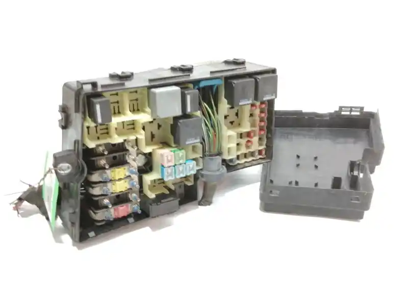 CAJA RELES / FUSIBLES 3M5T14A142AB Alta Calidad