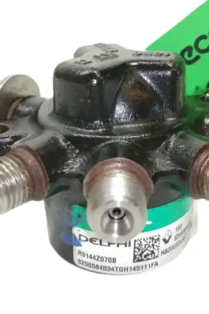 Precio Bajo RAMPA INYECTORA 8200584034 R9144Z070B H8200334367